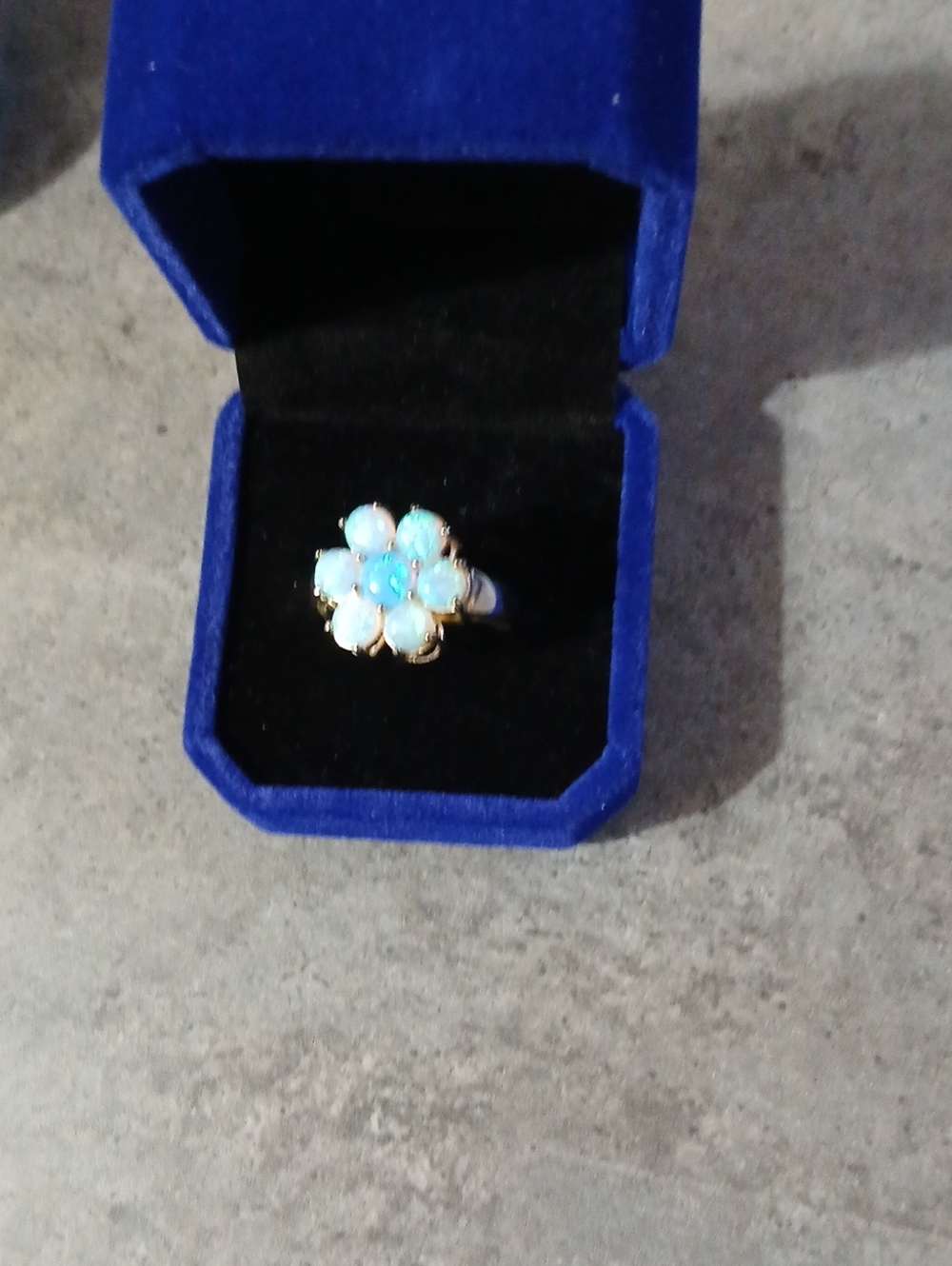 Stunning and Unique Opal in 925 Silver, Size 8 Flower Ring - Picture 8 of 10